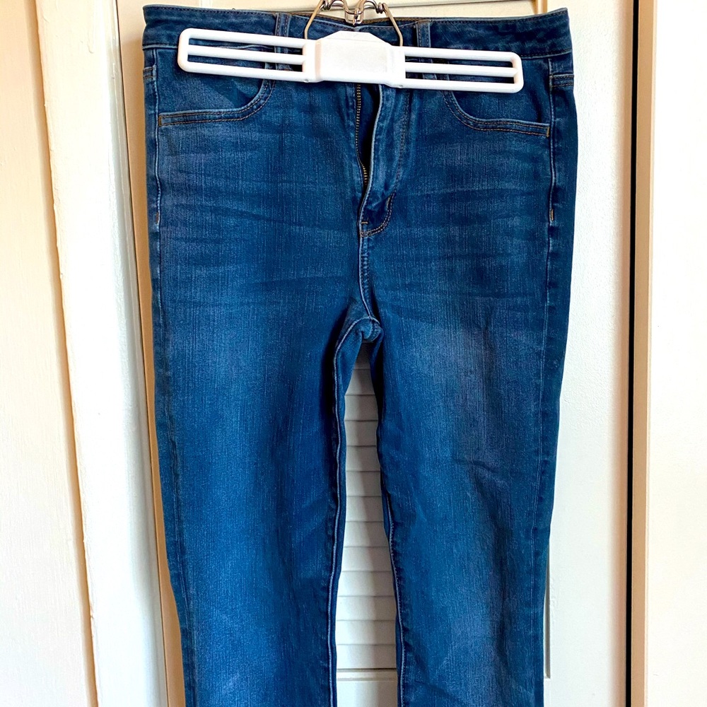 American Eagle Hi-Rise Jeans